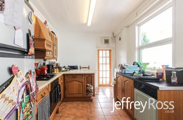 Flora Street, Cathays, Cardiff - Image 3